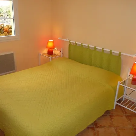 Esparron Du Lac Villa *